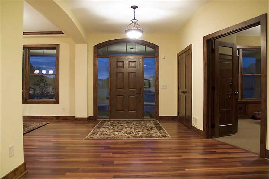 109-1056: Home Interior Photograph-Entry Hall: Foyer