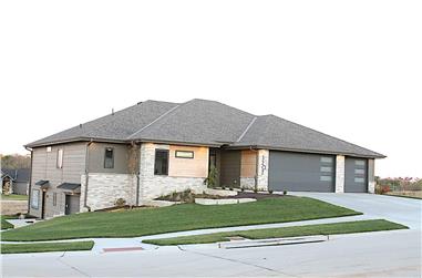 5-Bedroom, 3743 Sq Ft Contemporary House - Plan #120-2644 - Front Exterior