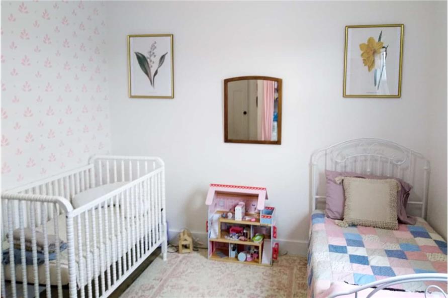 123-1116: Home Interior Photograph-Bedroom: Kids